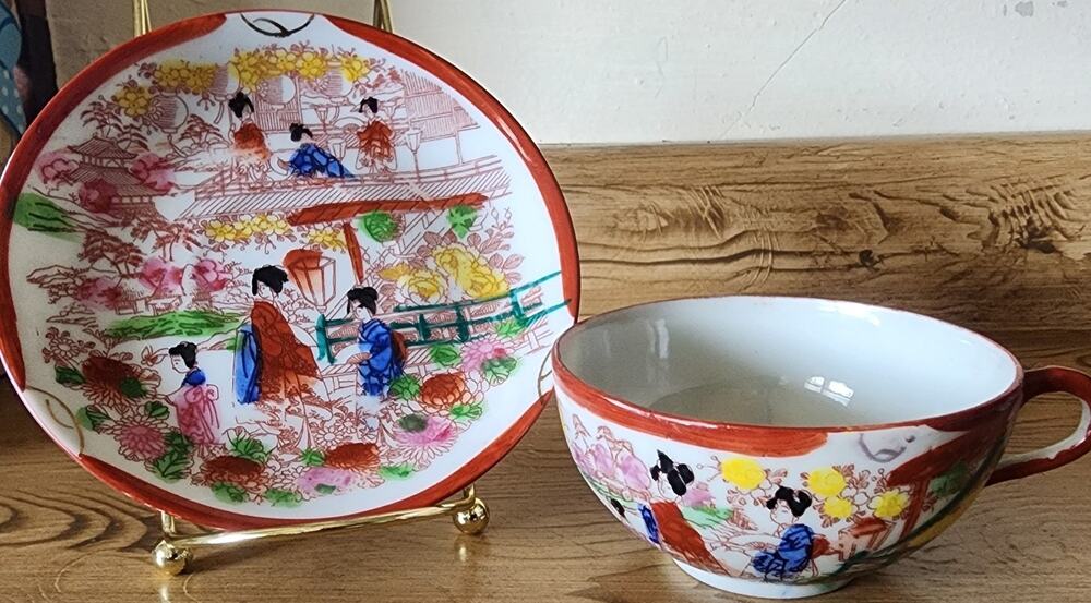 Geisha Girls Porcelain Tea Cup & Saucer Made In Japan 2 Pieces See Pictures C